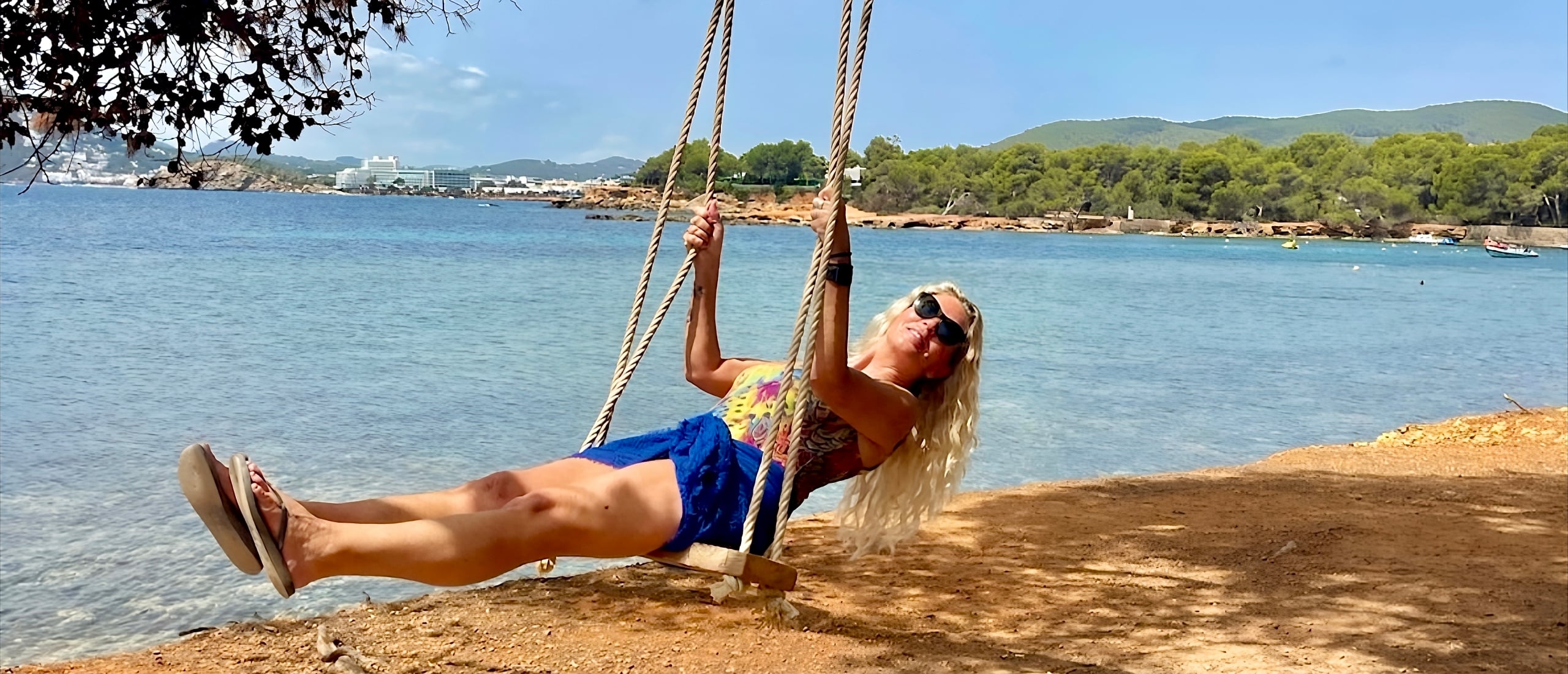 Love, peace & hamstrings, wat is jóuw yogamotief?